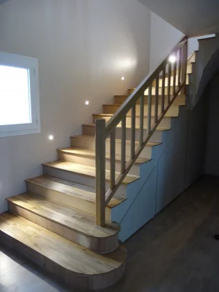 Habillage d'un escalier bton