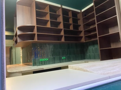 Agencement mobilier professionnel pour l�enseigne Cassonade